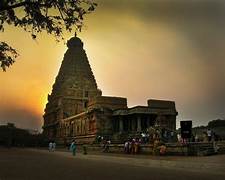 தஞ்சாவூர் பெரிய கோயில்